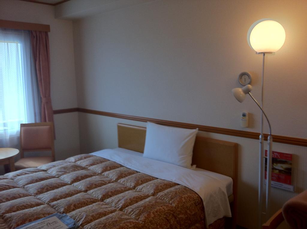 Toyoko Inn Higashi-Hiroshima Saijo Ekimae Cameră foto
